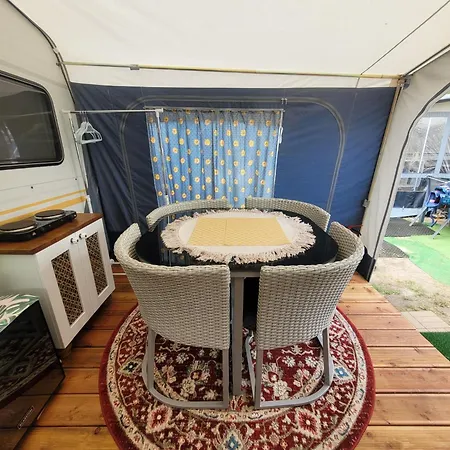 Surf Przyczepa キャンプ場