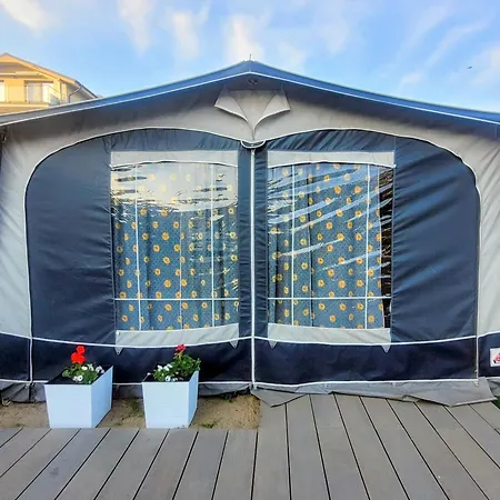 Campsite Surf Przyczepa